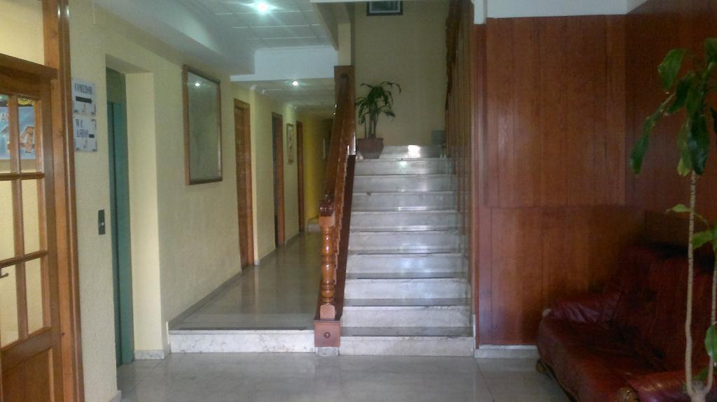 Hotel Єсте Екстер'єр фото